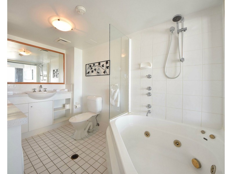 86/210 Surf Parade, Surfers Paradise QLD 4217