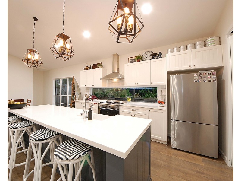 6 Babbler Court, Burleigh Waters QLD 4220