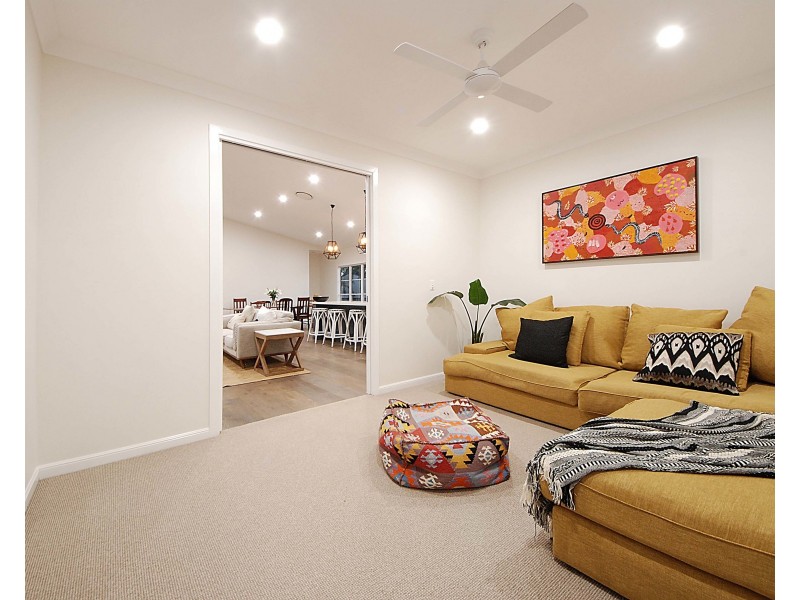 6 Babbler Court, Burleigh Waters QLD 4220