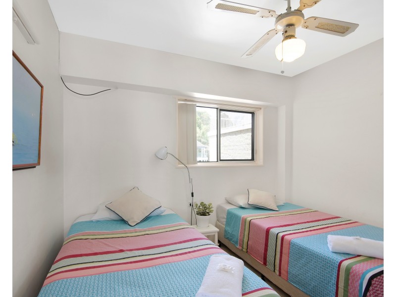 29/2 Goodwin Tce, Burleigh Heads QLD 4220