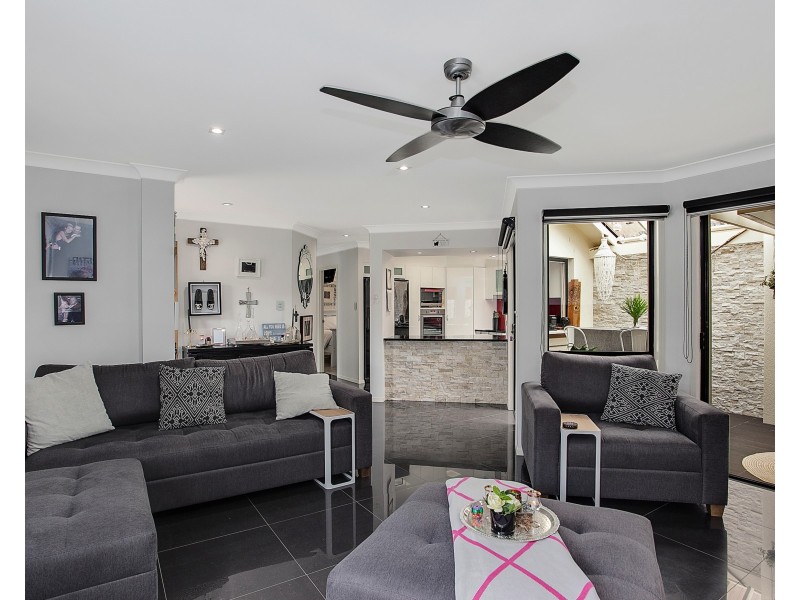 1/15 Miami Shore Parade, Miami QLD 4220