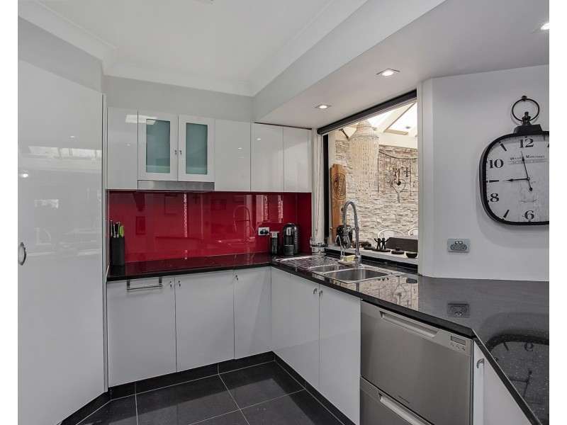 1/15 Miami Shore Parade, Miami QLD 4220