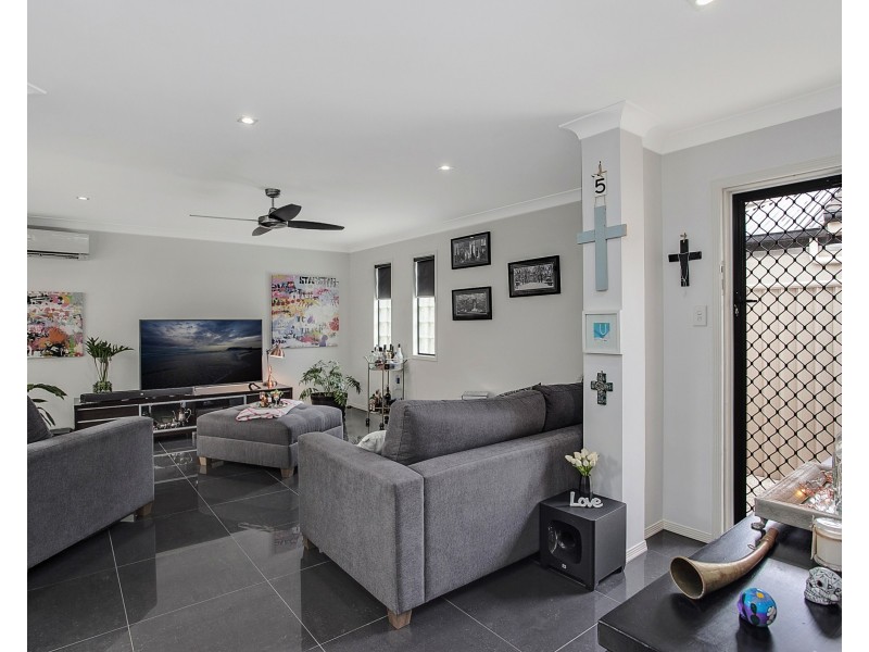 1/15 Miami Shore Parade, Miami QLD 4220