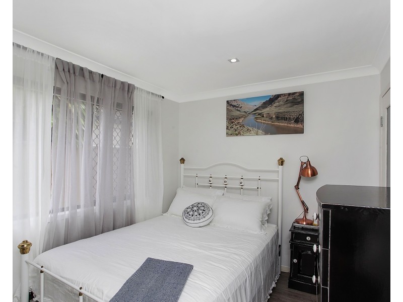 1/15 Miami Shore Parade, Miami QLD 4220