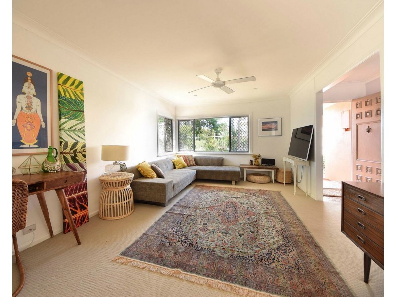 36 Kiers Road, Miami QLD 4220