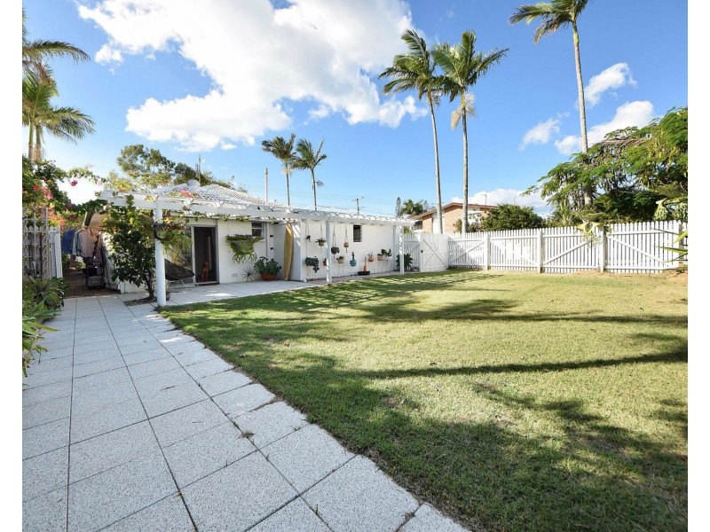 36 Kiers Road, Miami QLD 4220