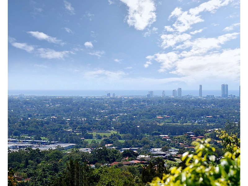 31/2 Ridgeline Way, Highland Park QLD 4211