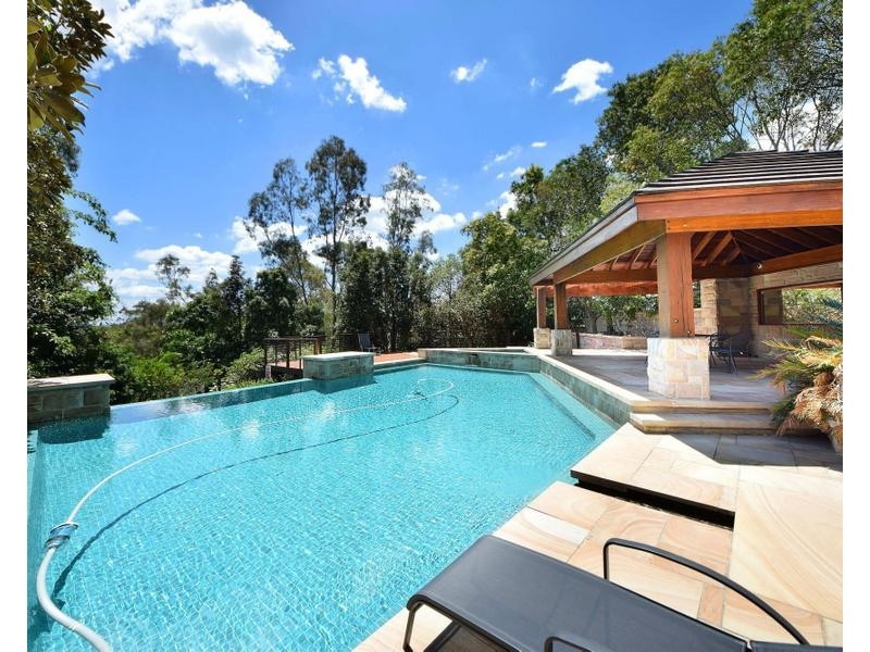 31/2 Ridgeline Way, Highland Park QLD 4211