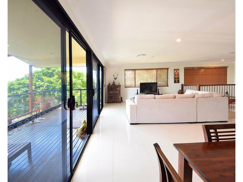 31/2 Ridgeline Way, Highland Park QLD 4211