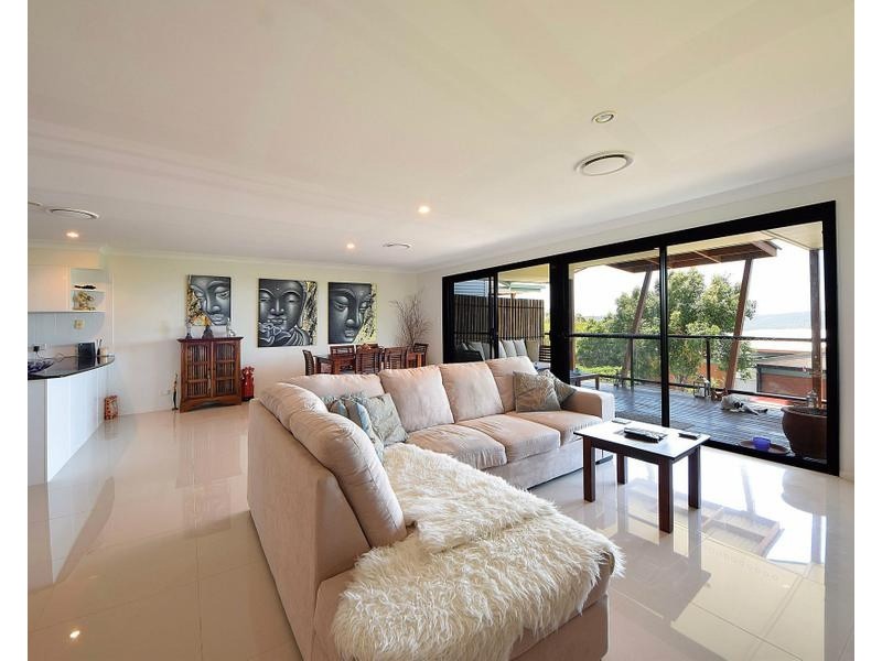 31/2 Ridgeline Way, Highland Park QLD 4211