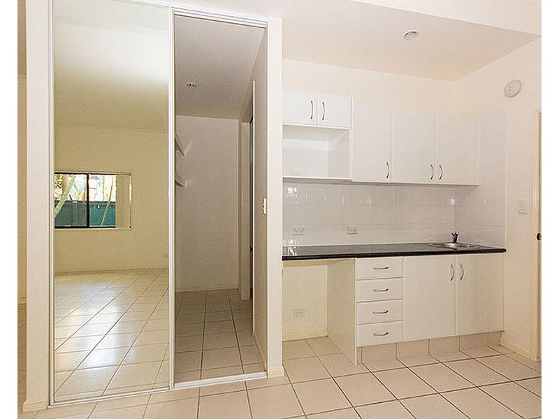 31/2 Ridgeline Way, Highland Park QLD 4211