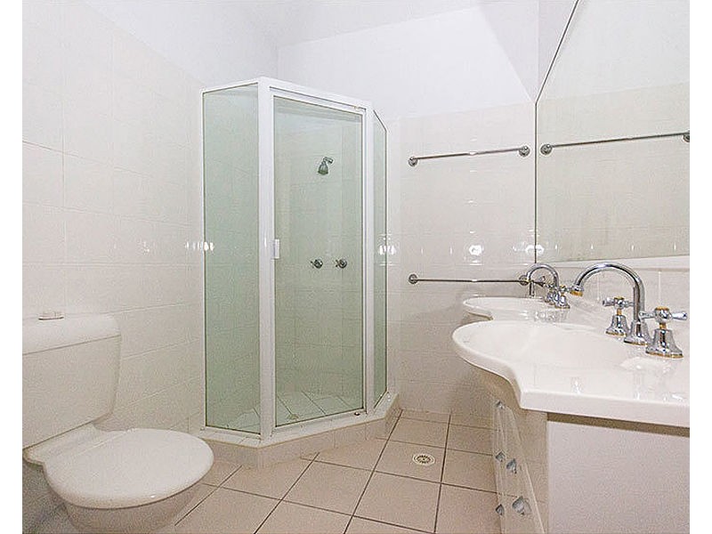 31/2 Ridgeline Way, Highland Park QLD 4211