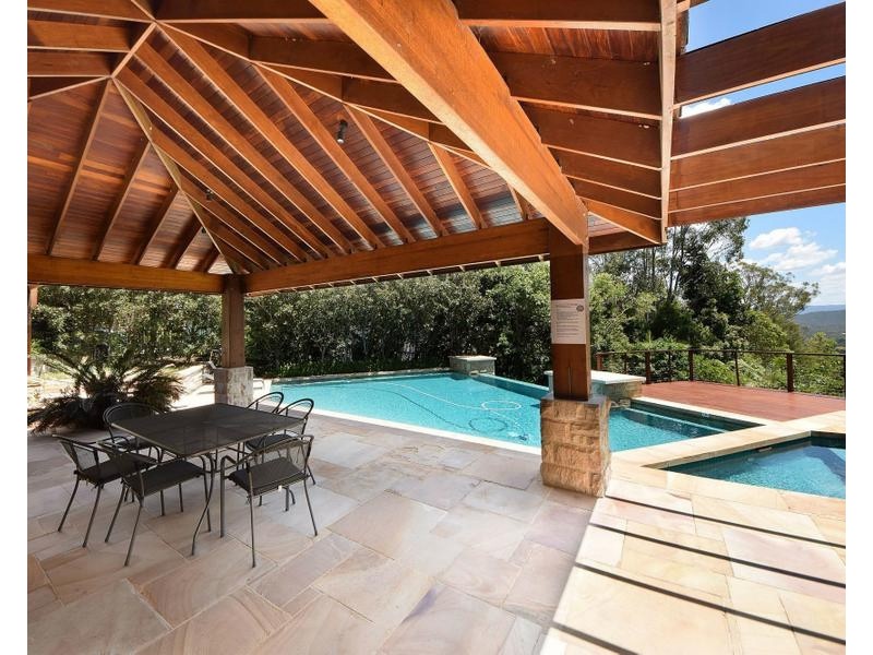 31/2 Ridgeline Way, Highland Park QLD 4211