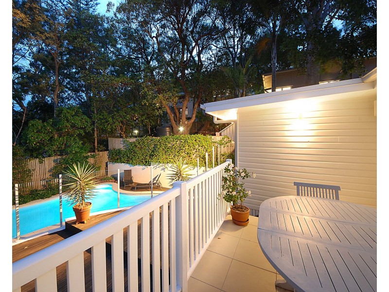 8 Brake Street, Burleigh Heads QLD 4220