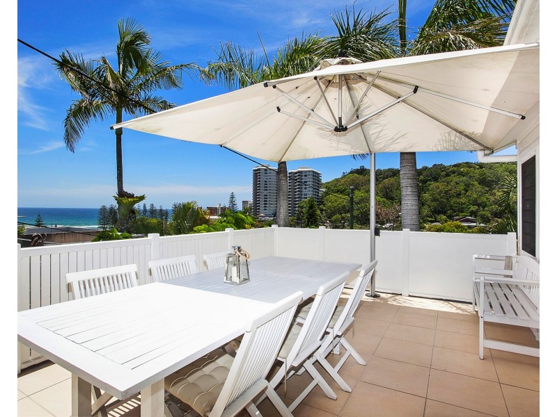 8 Brake Street, Burleigh Heads QLD 4220