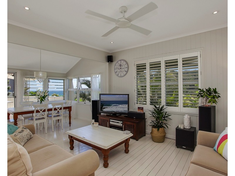 8 Brake Street, Burleigh Heads QLD 4220