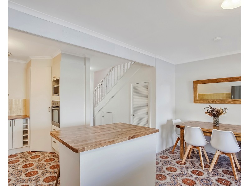 9/17-21 Duet Dr, Mermaid Waters QLD 4218