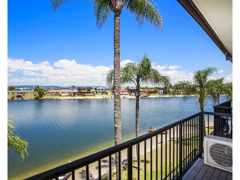 9/17-21 Duet Dr, Mermaid Waters QLD 4218