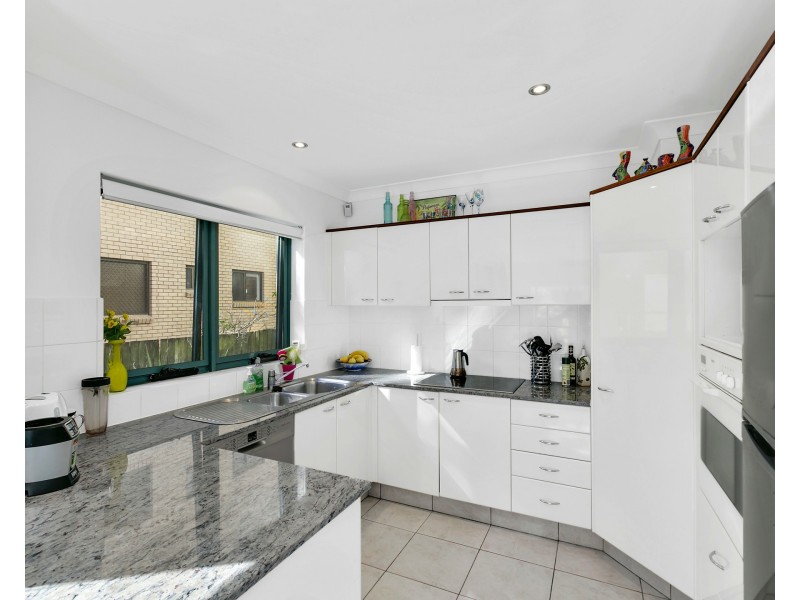 7/28 Marine Pde, Miami QLD 4220