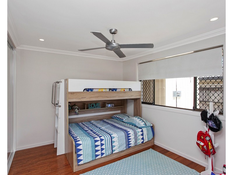 24 Bradley Ave, Miami QLD 4220