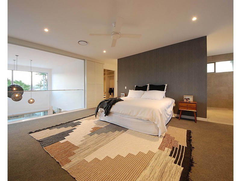 30 Banksia Broadway, Burleigh Waters QLD 4220