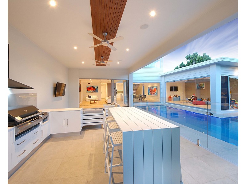 30 Banksia Broadway, Burleigh Waters QLD 4220