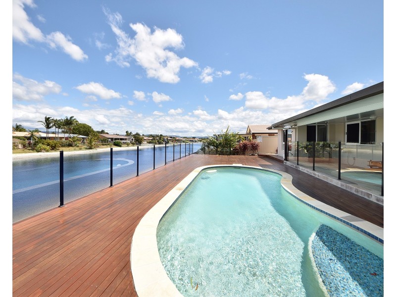 51 Pintail Crescent, Burleigh Waters QLD 4220