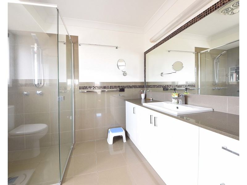 51 Pintail Crescent, Burleigh Waters QLD 4220