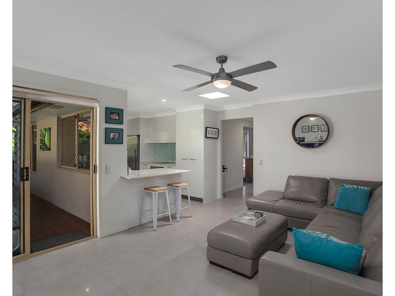 34 Coronet Cres, Burleigh Waters QLD 4220