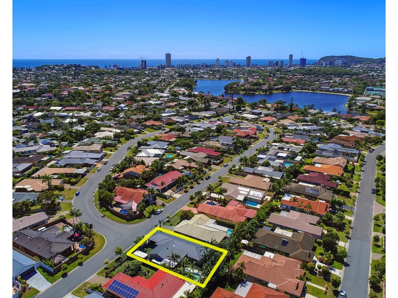 34 Coronet Cres, Burleigh Waters QLD 4220