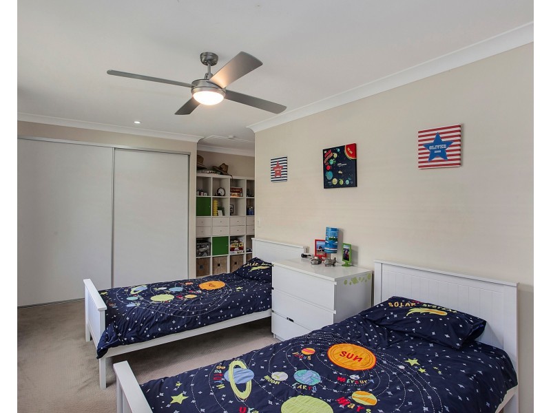 34 Coronet Cres, Burleigh Waters QLD 4220