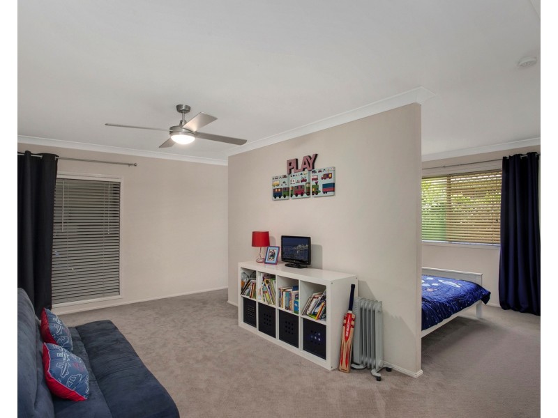 34 Coronet Cres, Burleigh Waters QLD 4220