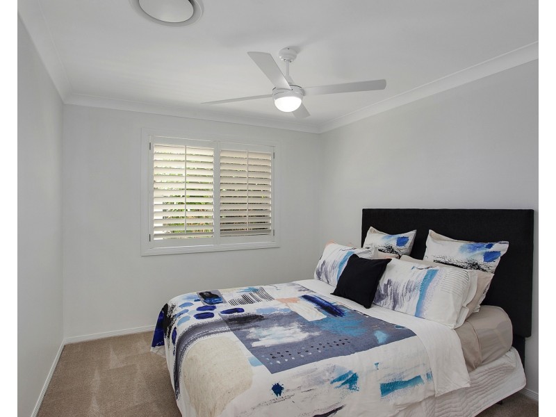 26 Mountain View Ave, Miami QLD 4220