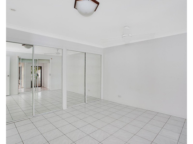 54 Dipper Drive, Burleigh Waters QLD 4220