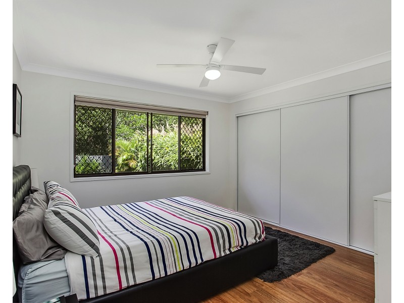 158 Acanthus Ave, Burleigh Waters QLD 4220