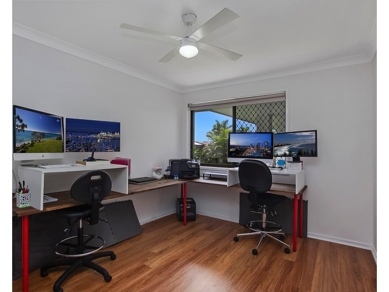 158 Acanthus Ave, Burleigh Waters QLD 4220