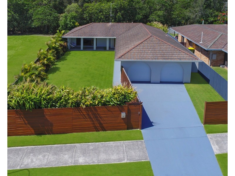 158 Acanthus Ave, Burleigh Waters QLD 4220