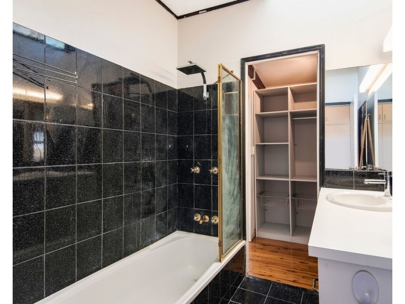 14 Lemana Lane, Burleigh Heads QLD 4220