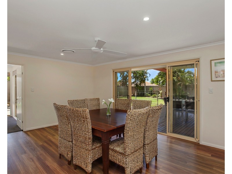 7 Yodelay St, Varsity Lakes QLD 4227