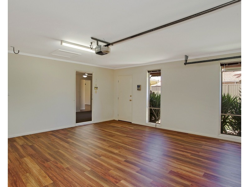 7 Yodelay St, Varsity Lakes QLD 4227
