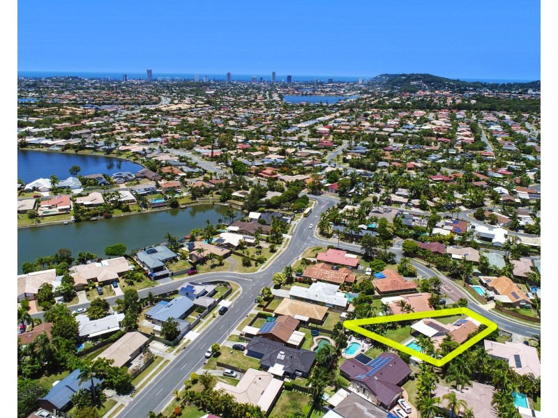 7 Yodelay St, Varsity Lakes QLD 4227