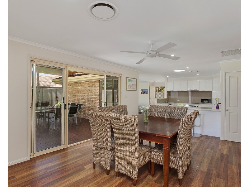 7 Yodelay St, Varsity Lakes QLD 4227