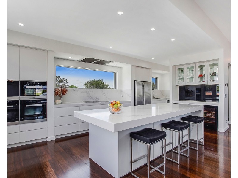 22B Seahawk Crescent, Burleigh Waters QLD 4220