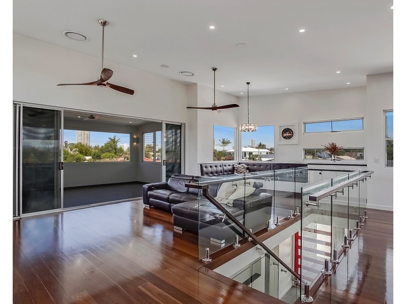 22B Seahawk Crescent, Burleigh Waters QLD 4220