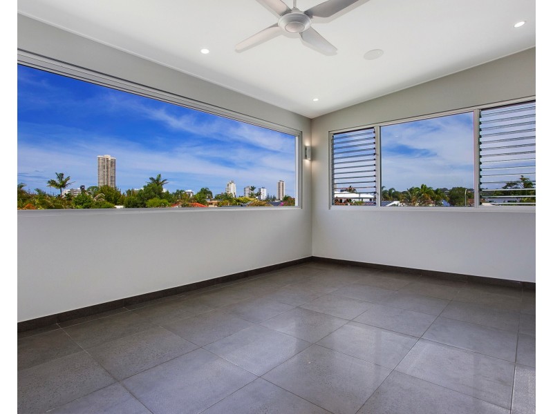 22B Seahawk Crescent, Burleigh Waters QLD 4220