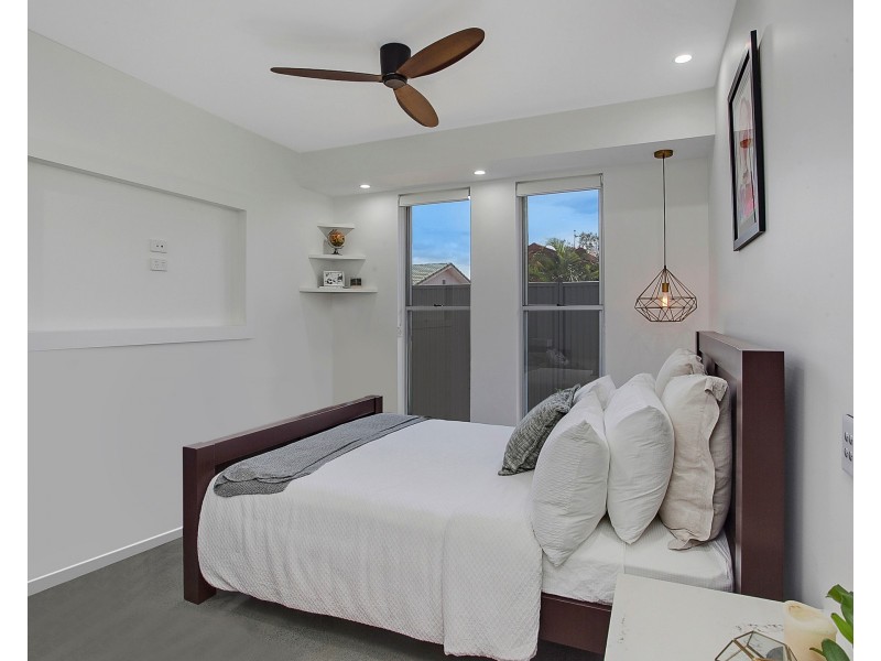 22B Seahawk Crescent, Burleigh Waters QLD 4220