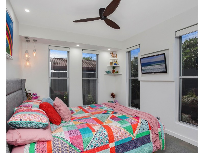 22B Seahawk Crescent, Burleigh Waters QLD 4220