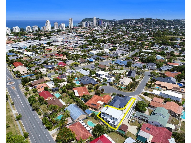 22B Seahawk Crescent, Burleigh Waters QLD 4220