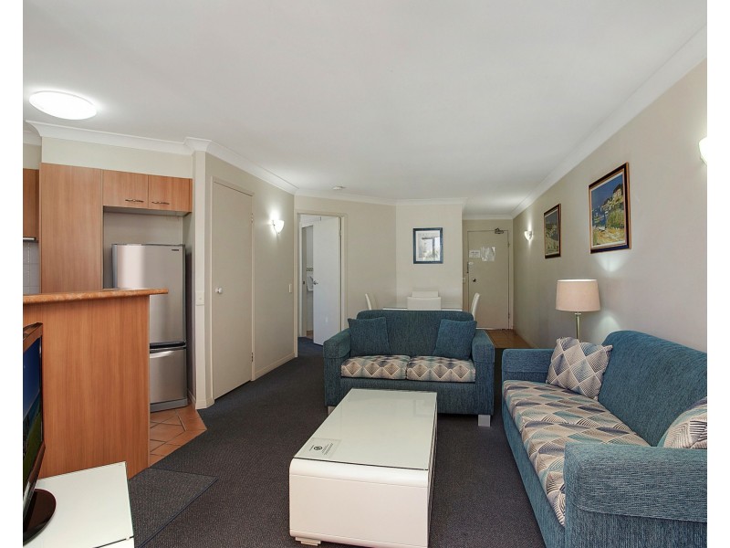 34/5 Fourth Avenue, Burleigh Heads QLD 4220