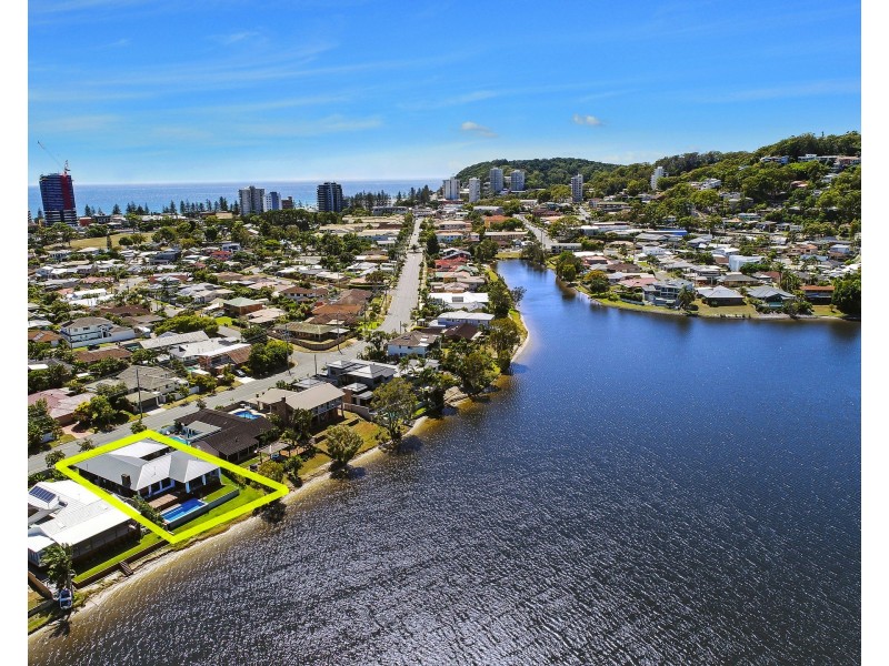 76 Burleigh Street, Burleigh Waters QLD 4220